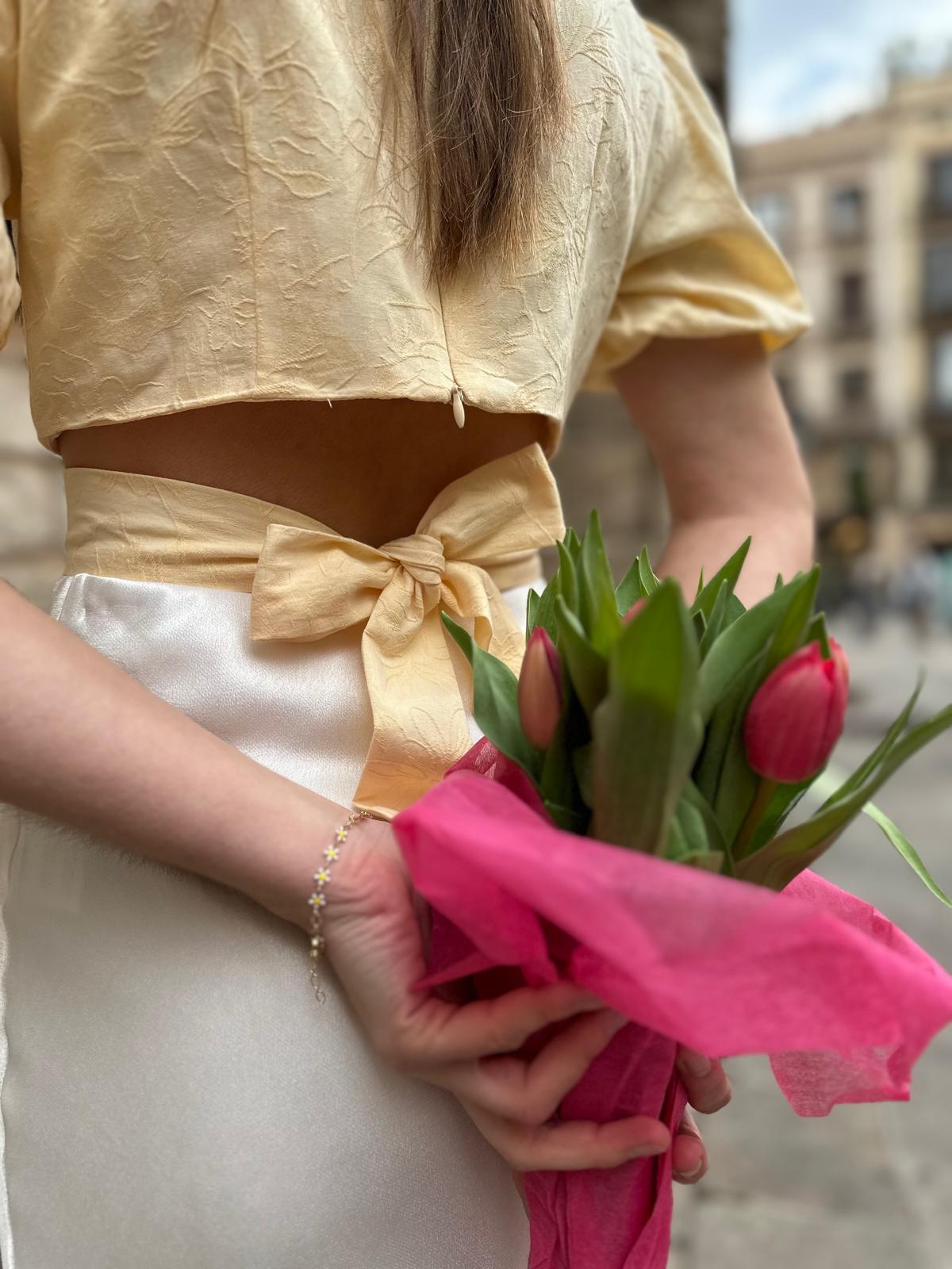 YELLOW LACE BLOUSE